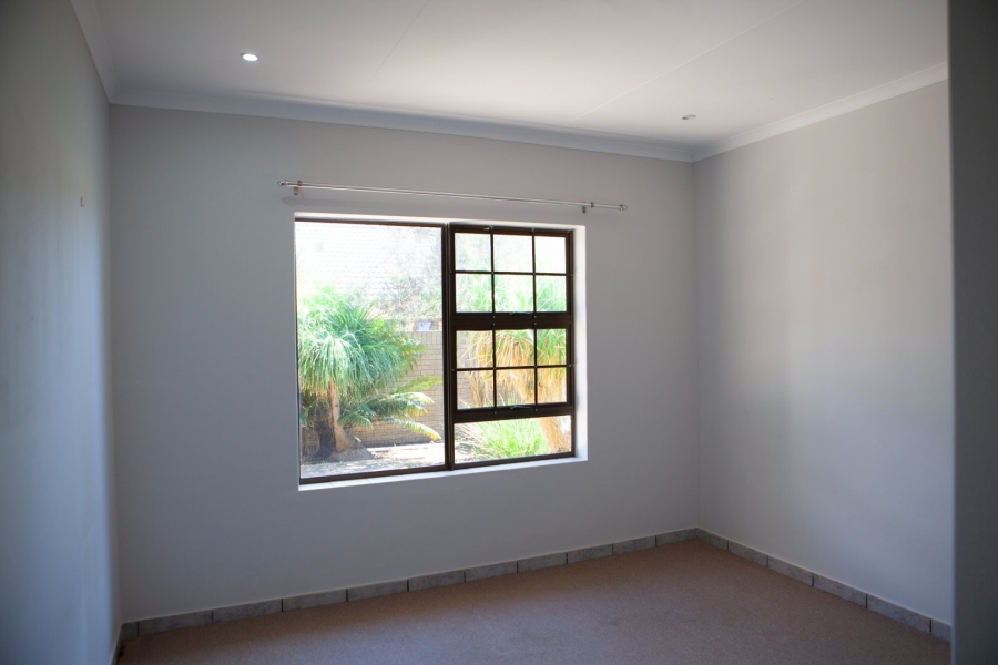 3 Bedroom Property for Sale in Blombosch Western Cape